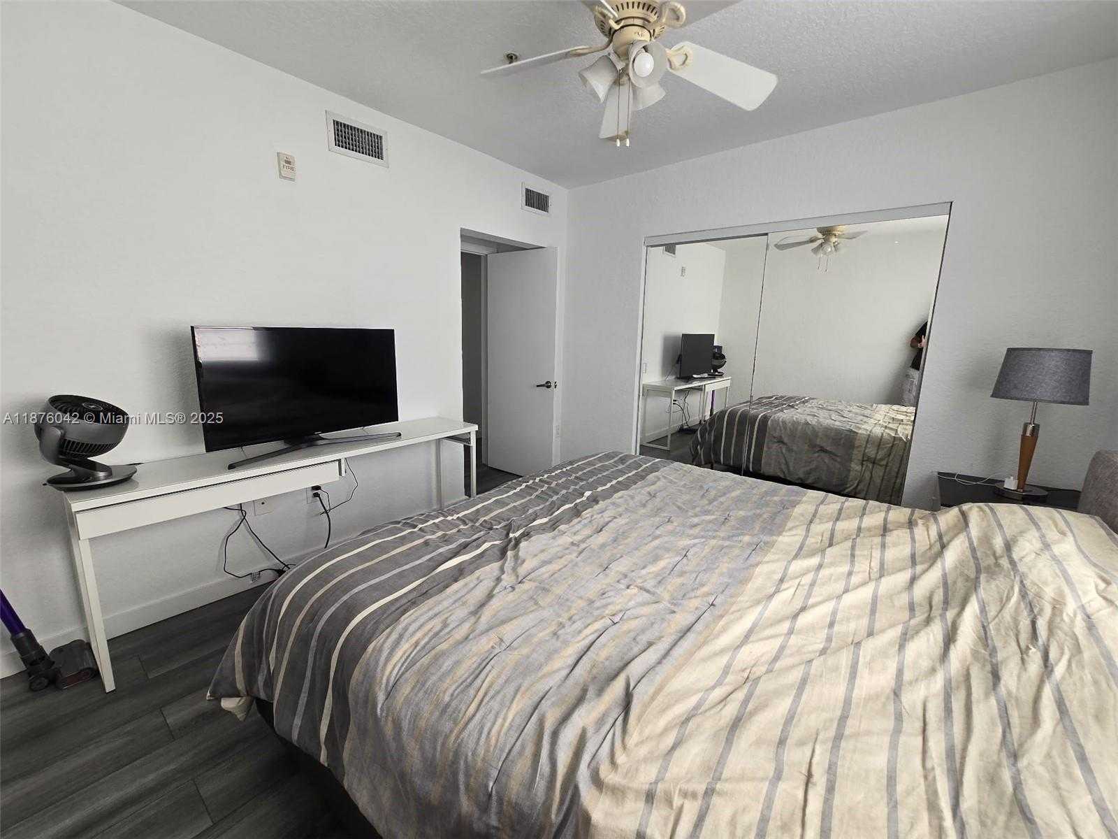 Small Image of 7326 COLLINS AVE #204, Miami Beach Number 7