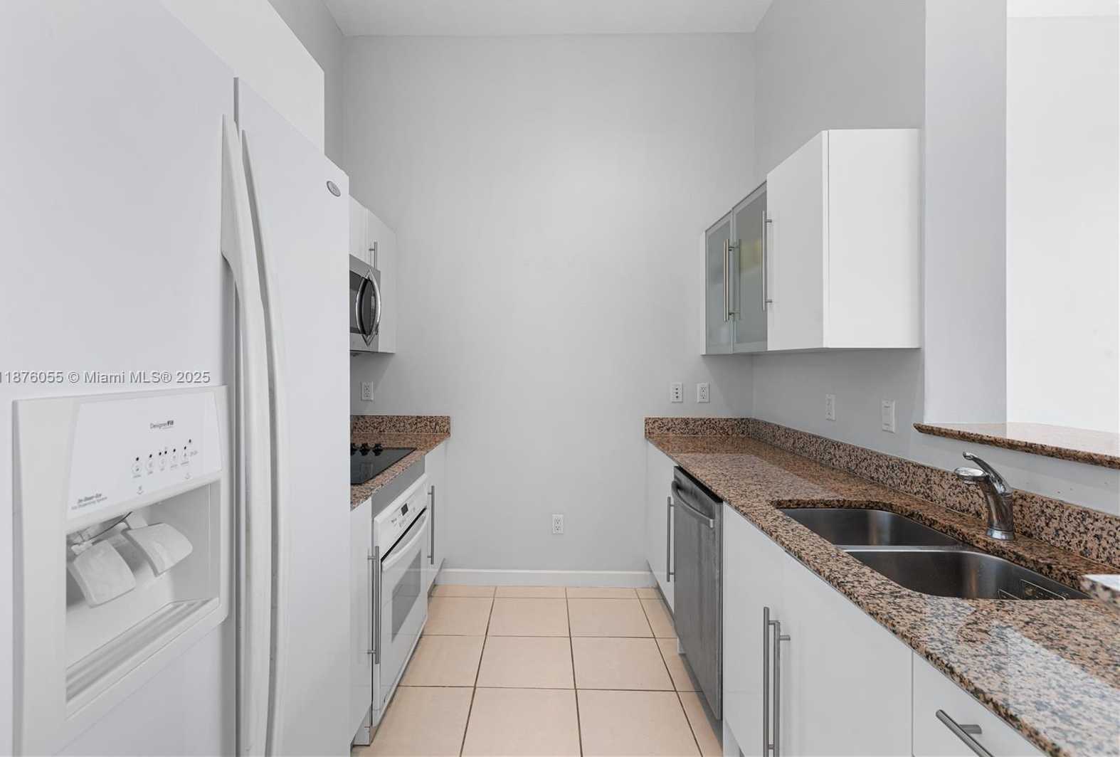 Small Image of 325 SOUTH BISCAYNE BLVD #UPH18, Miami Number 11