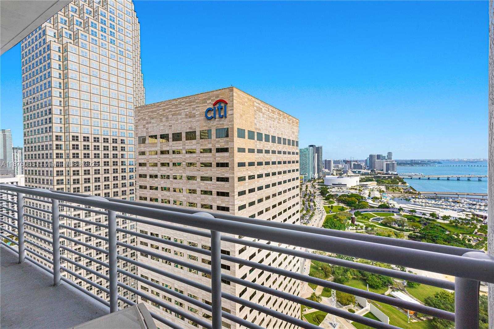 Small Image of 325 SOUTH BISCAYNE BLVD #UPH18, Miami Number 3