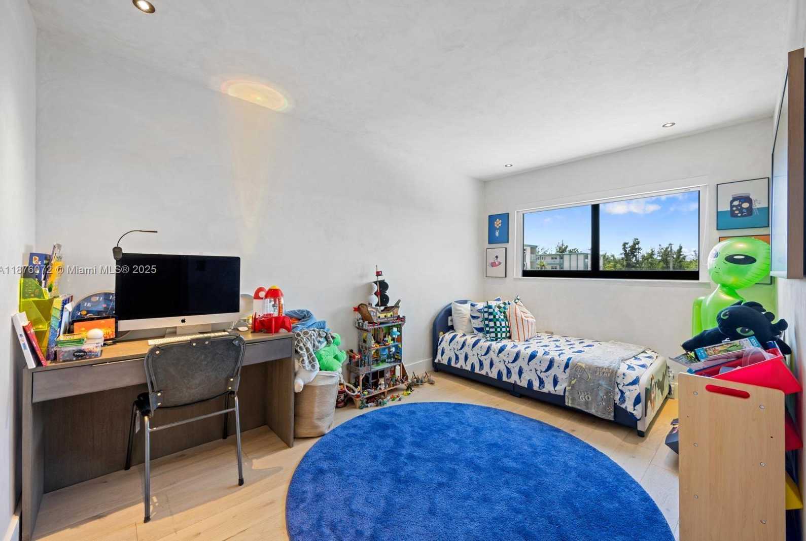 Small Image of 3904 NORTH EAST 167TH ST #10, North Miami Beach Number 21