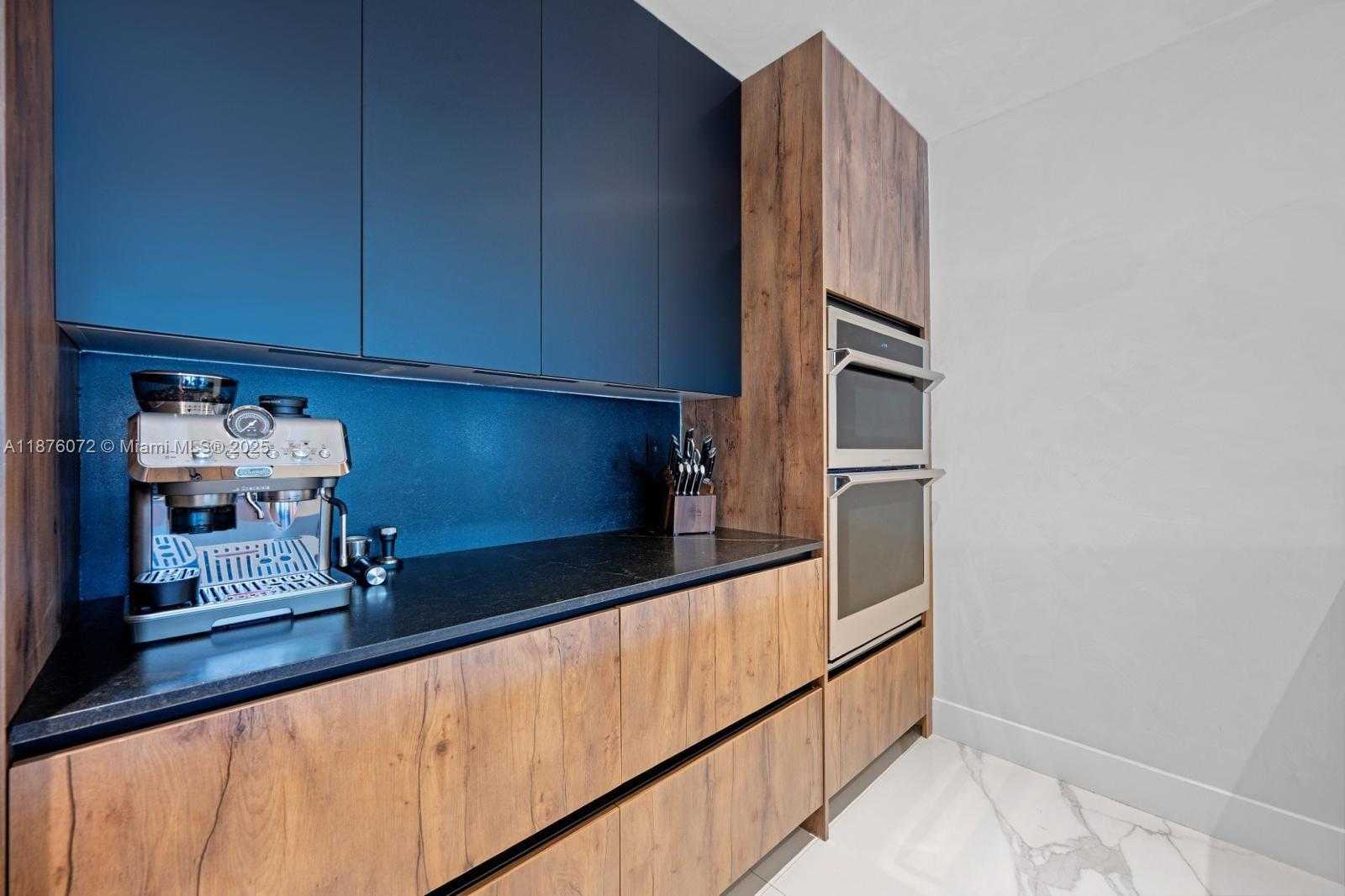 Small Image of 3904 NORTH EAST 167TH ST #10, North Miami Beach Number 4