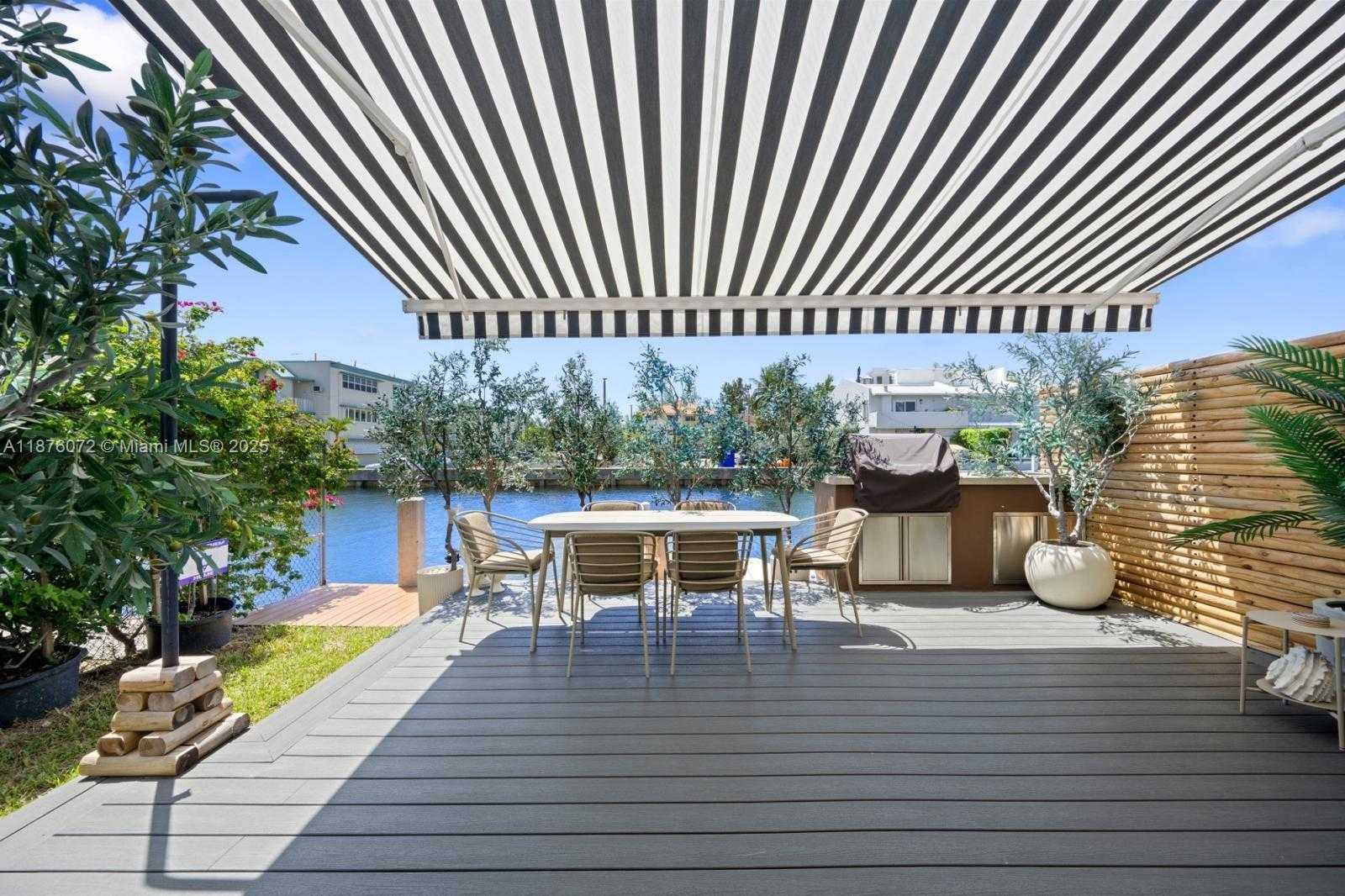 Small Image of 3904 NORTH EAST 167TH ST #10, North Miami Beach Number 8