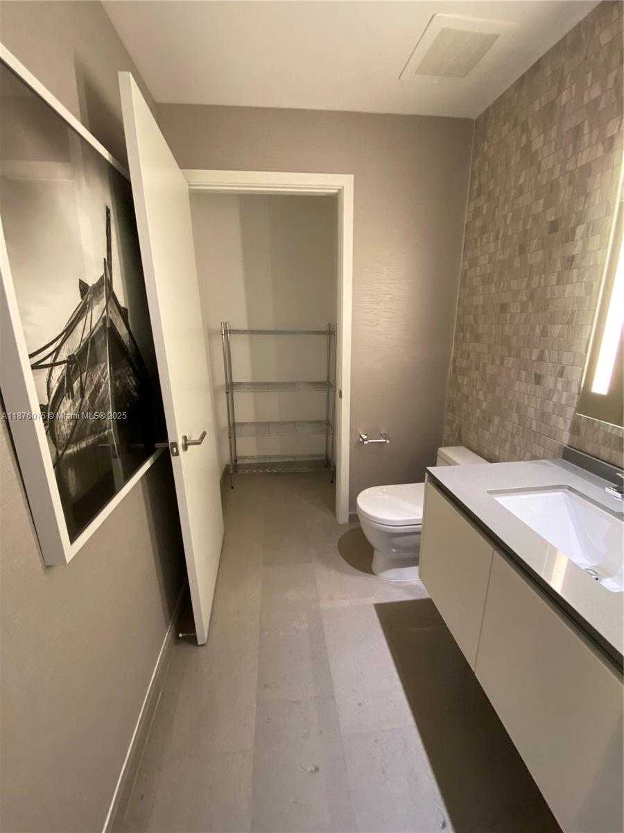 Small Image of 88 SOUTH WEST 7TH ST #1904, Miami Number 15
