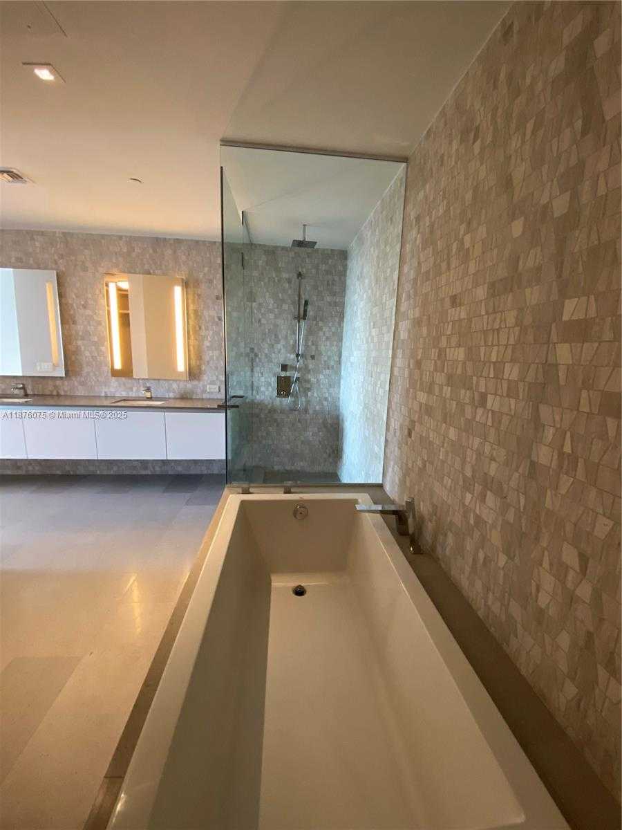 Small Image of 88 SOUTH WEST 7TH ST #1904, Miami Number 27