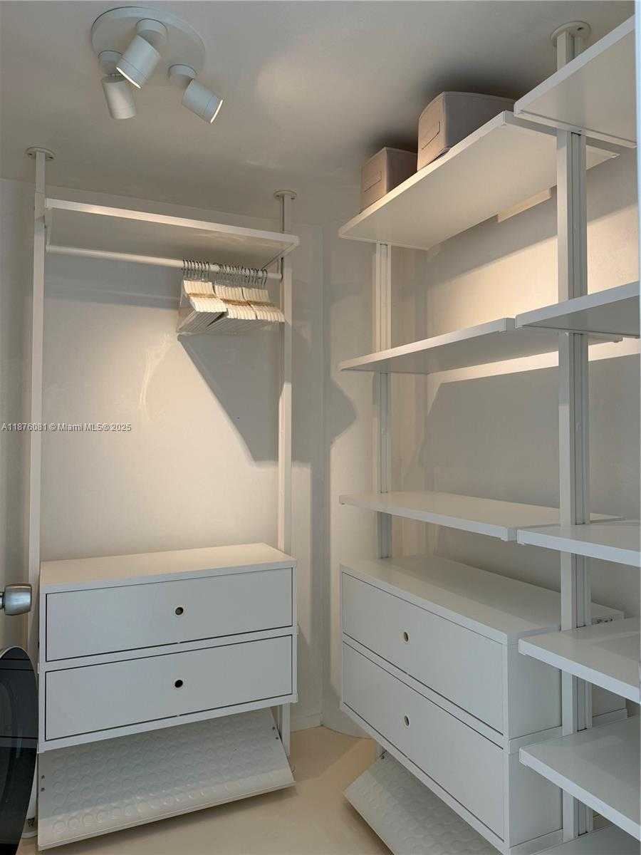 Small Image of 900 BAY DR #315, Miami Beach Number 16