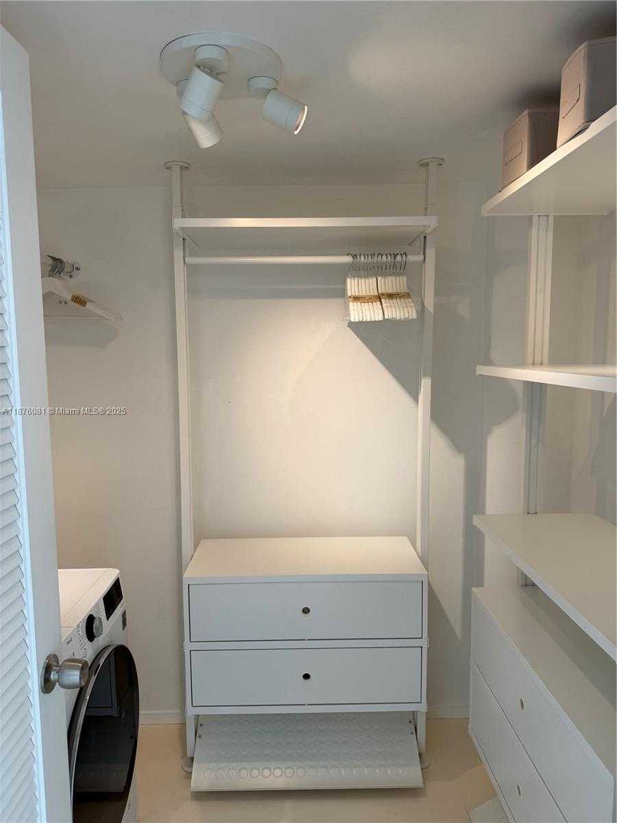 Small Image of 900 BAY DR #315, Miami Beach Number 17