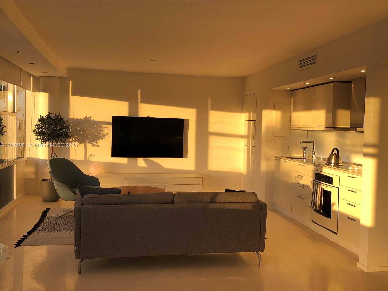 Small Image of 900 BAY DR #315, Miami Beach Number 20