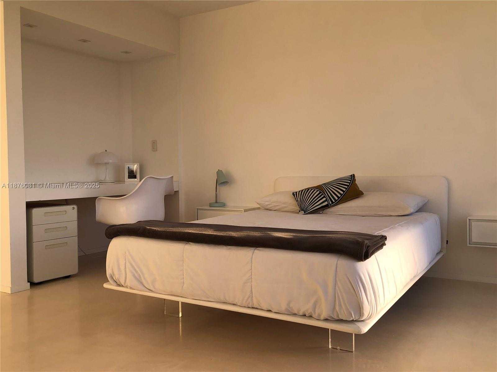 Small Image of 900 BAY DR #315, Miami Beach Number 26