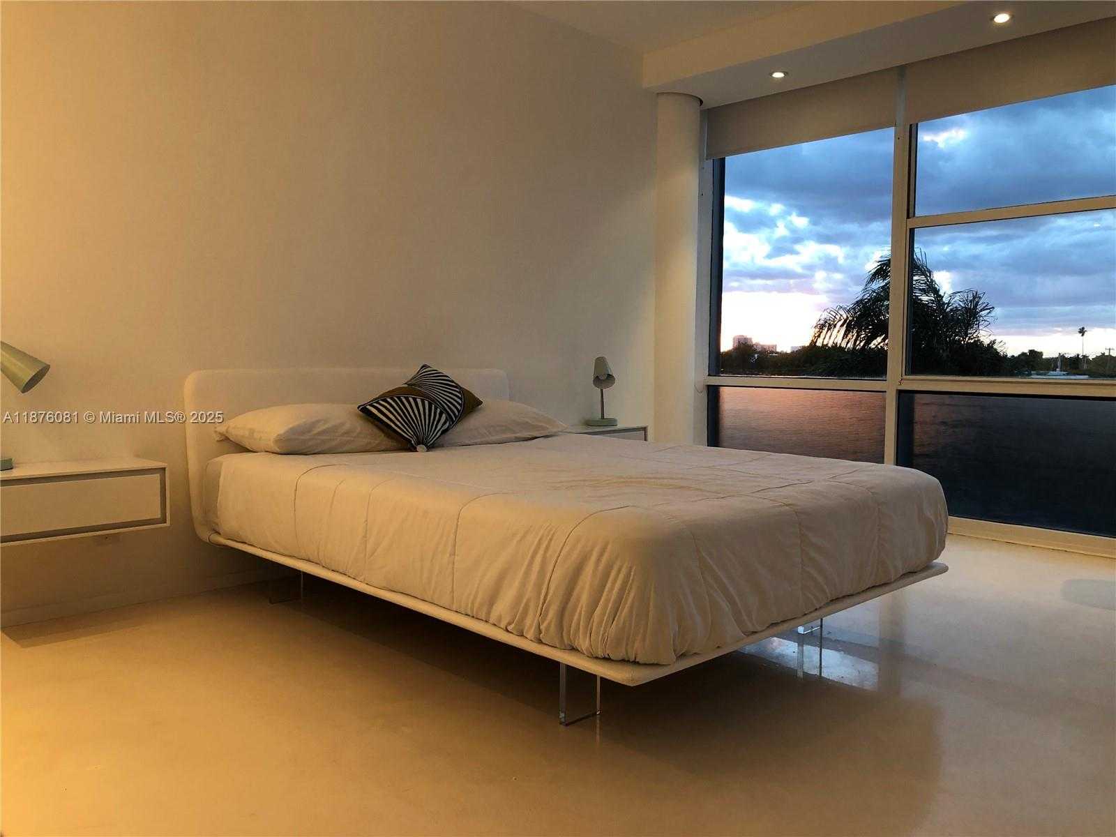 Small Image of 900 BAY DR #315, Miami Beach Number 5