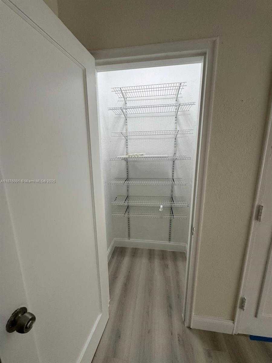 Small Image of 320 80TH ST #10, Miami Beach Number 13