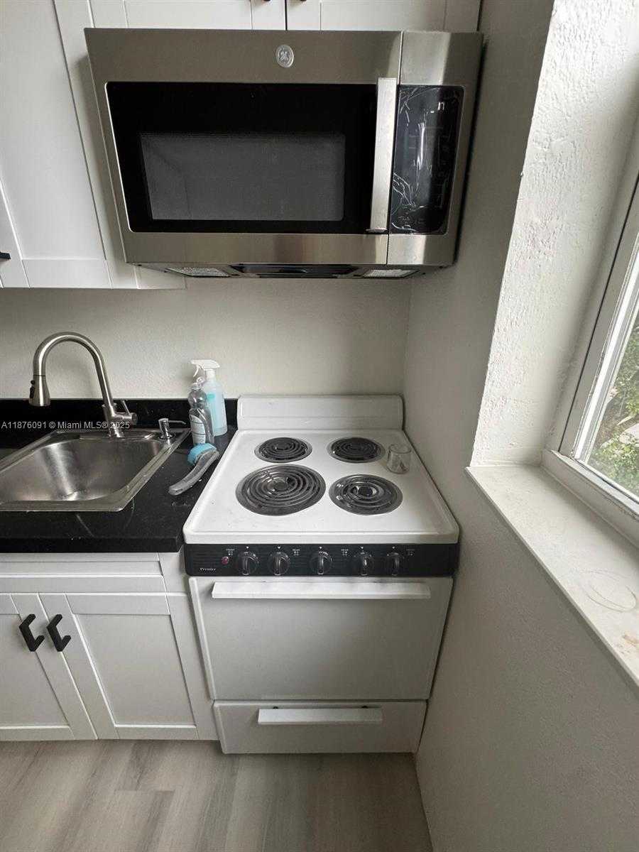 Small Image of 320 80TH ST #10, Miami Beach Number 8