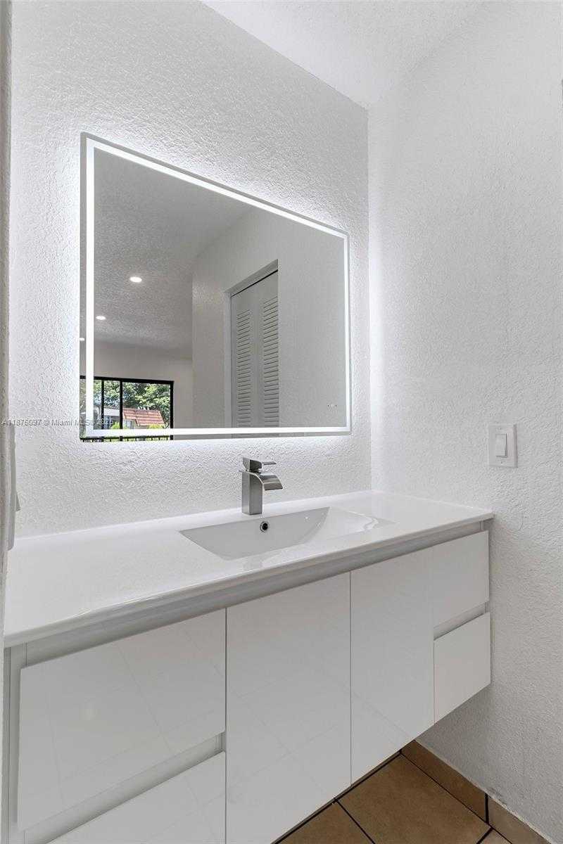 Small Image of 6485 WEST 27TH AVE #42-24, Hialeah Number 15