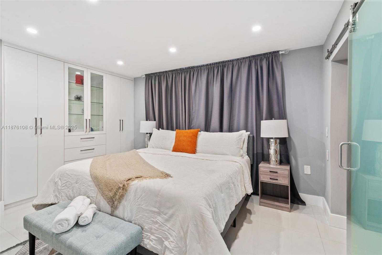 Small Image of 830 SOUTH WEST 93RD AVE, Miami Number 15