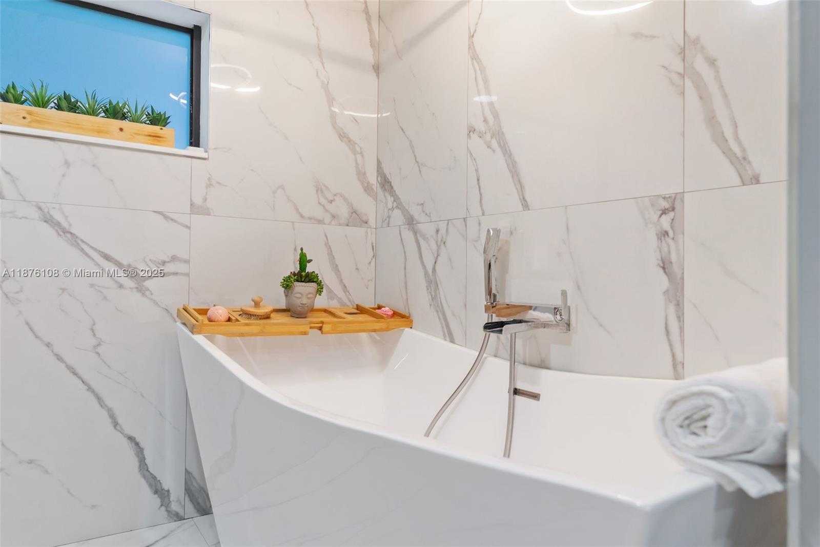 Small Image of 830 SOUTH WEST 93RD AVE, Miami Number 20