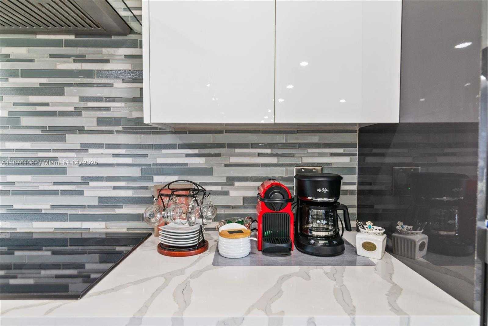 Small Image of 830 SOUTH WEST 93RD AVE, Miami Number 39