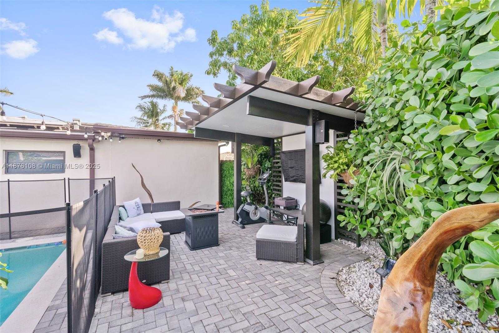 Small Image of 830 SOUTH WEST 93RD AVE, Miami Number 47