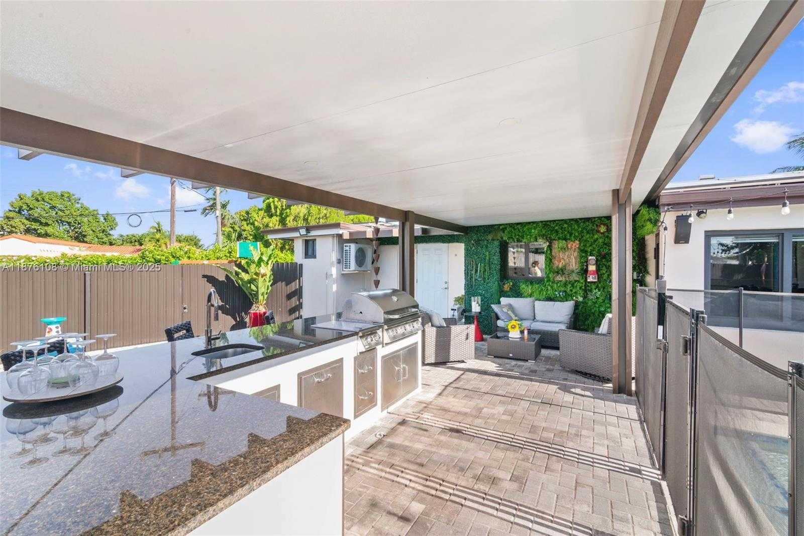 Small Image of 830 SOUTH WEST 93RD AVE, Miami Number 48
