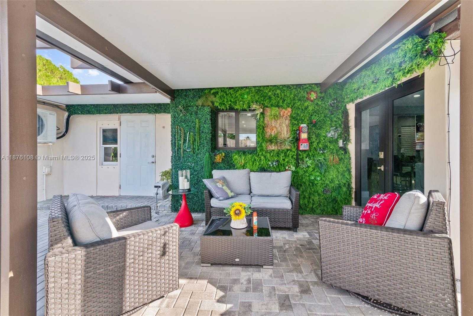 Small Image of 830 SOUTH WEST 93RD AVE, Miami Number 49