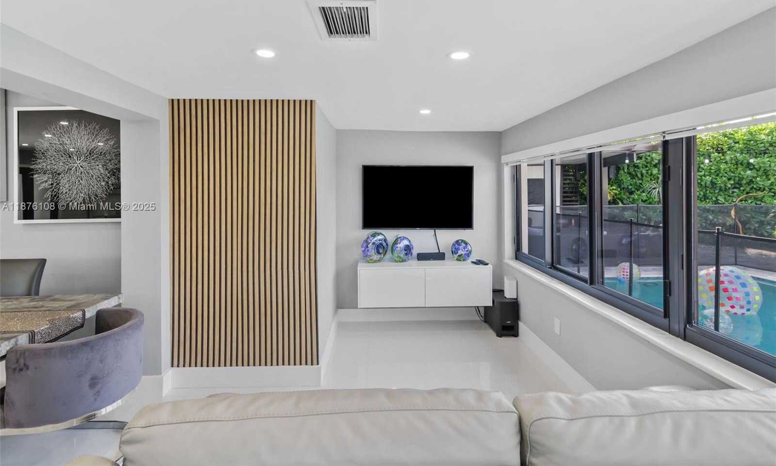 Small Image of 830 SOUTH WEST 93RD AVE, Miami Number 5