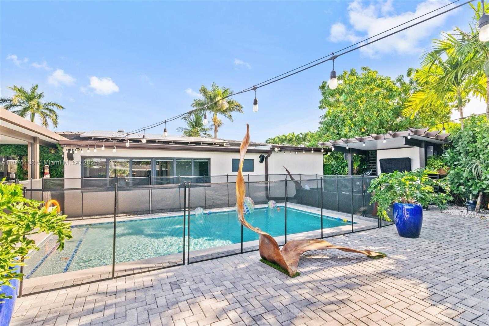Small Image of 830 SOUTH WEST 93RD AVE, Miami Number 51