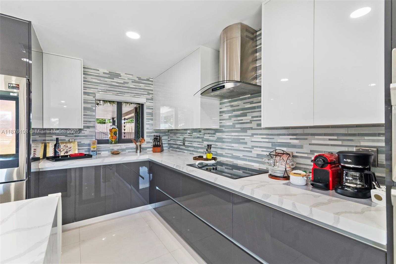 Small Image of 830 SOUTH WEST 93RD AVE, Miami Number 6
