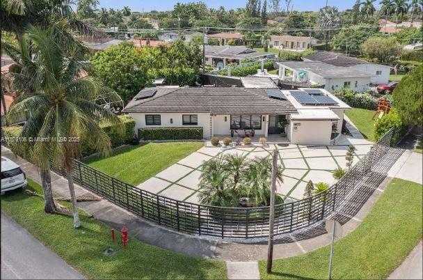 Small Image of 830 SOUTH WEST 93RD AVE, Miami Number 7