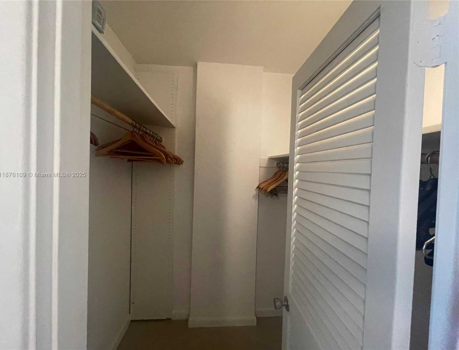 Small Image of 19380 COLLINS AVE #1014, Sunny Isles Beach Number 11