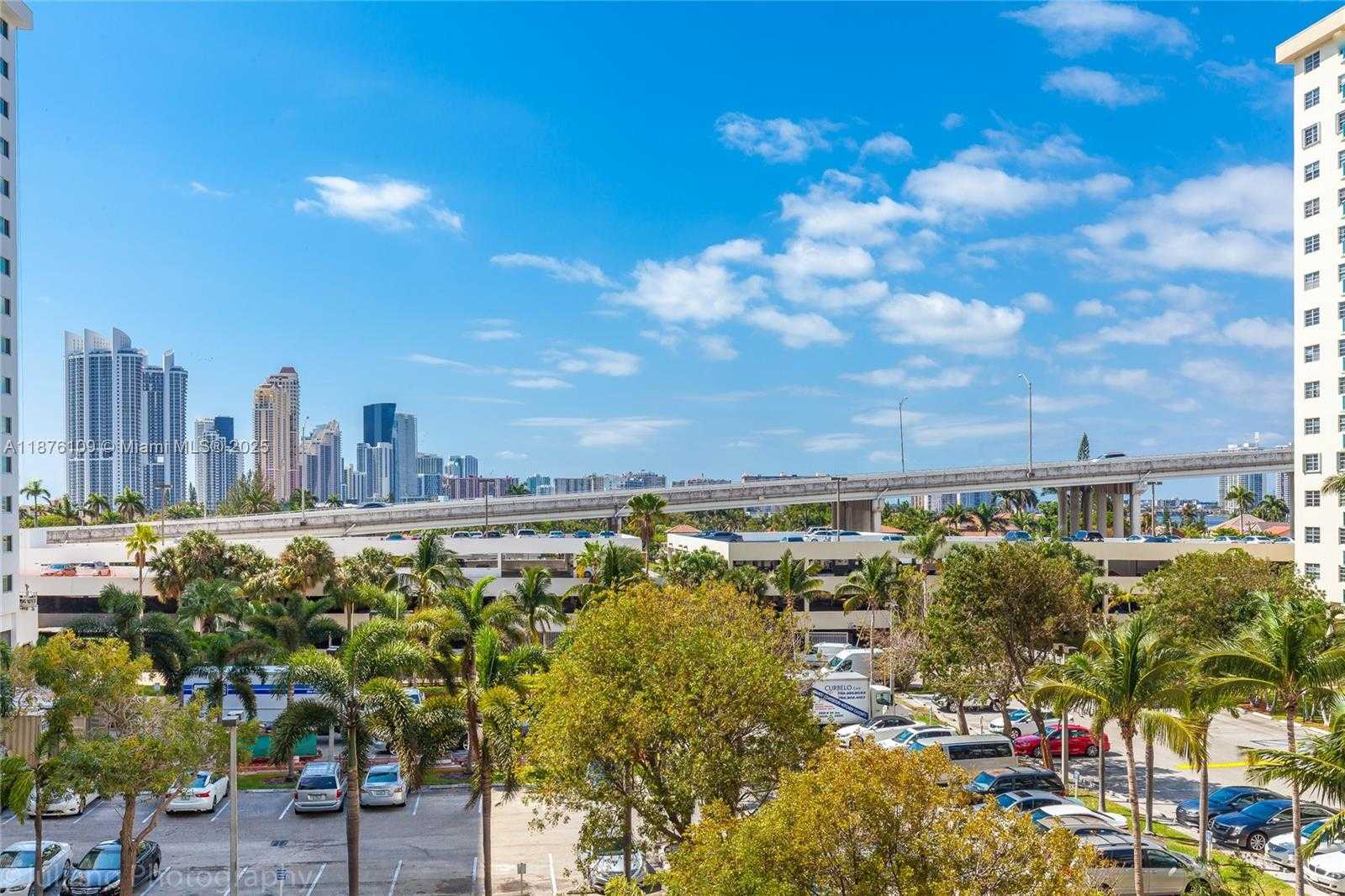 Small Image of 19380 COLLINS AVE #1014, Sunny Isles Beach Number 2
