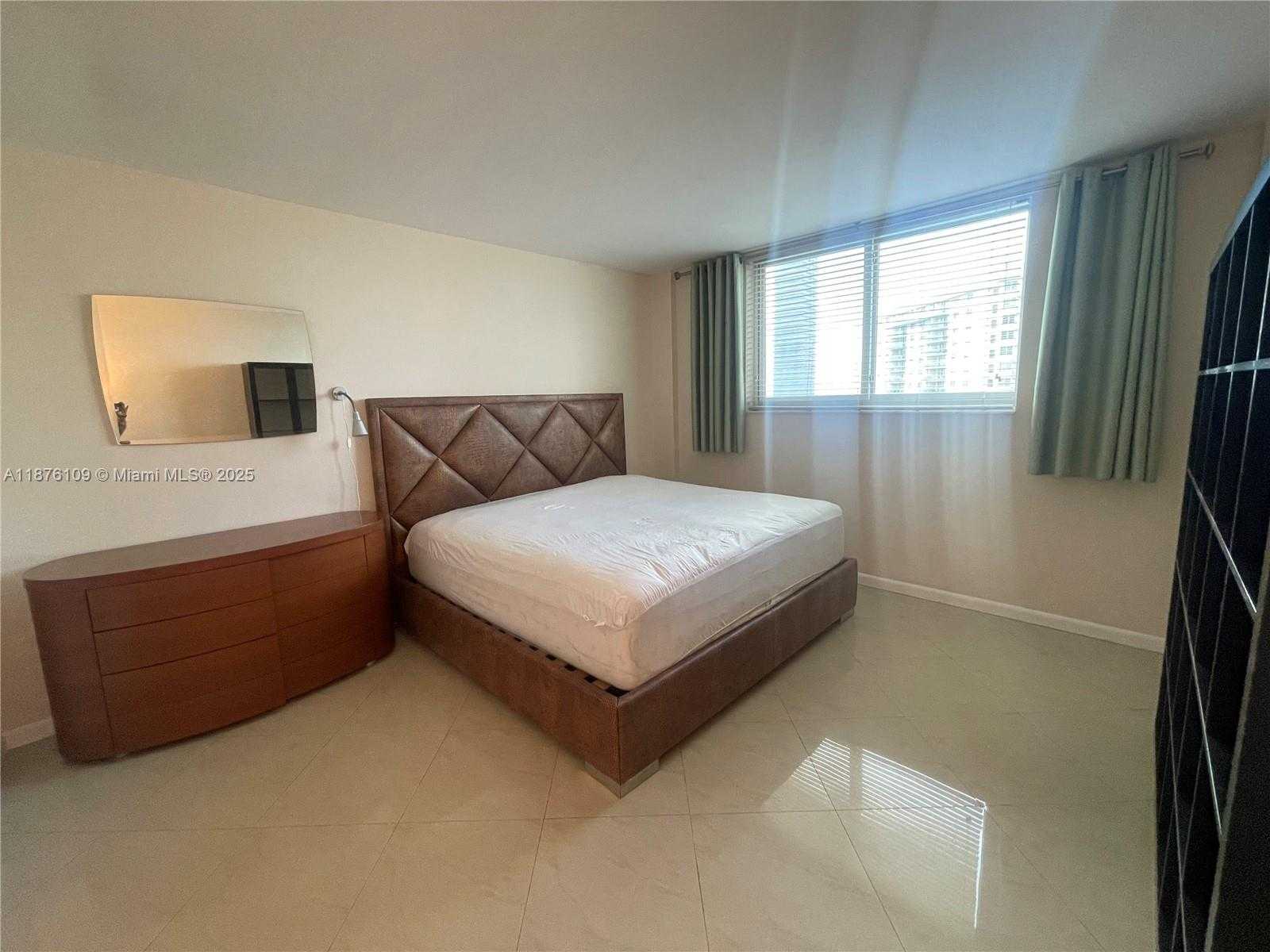 Small Image of 19380 COLLINS AVE #1014, Sunny Isles Beach Number 9