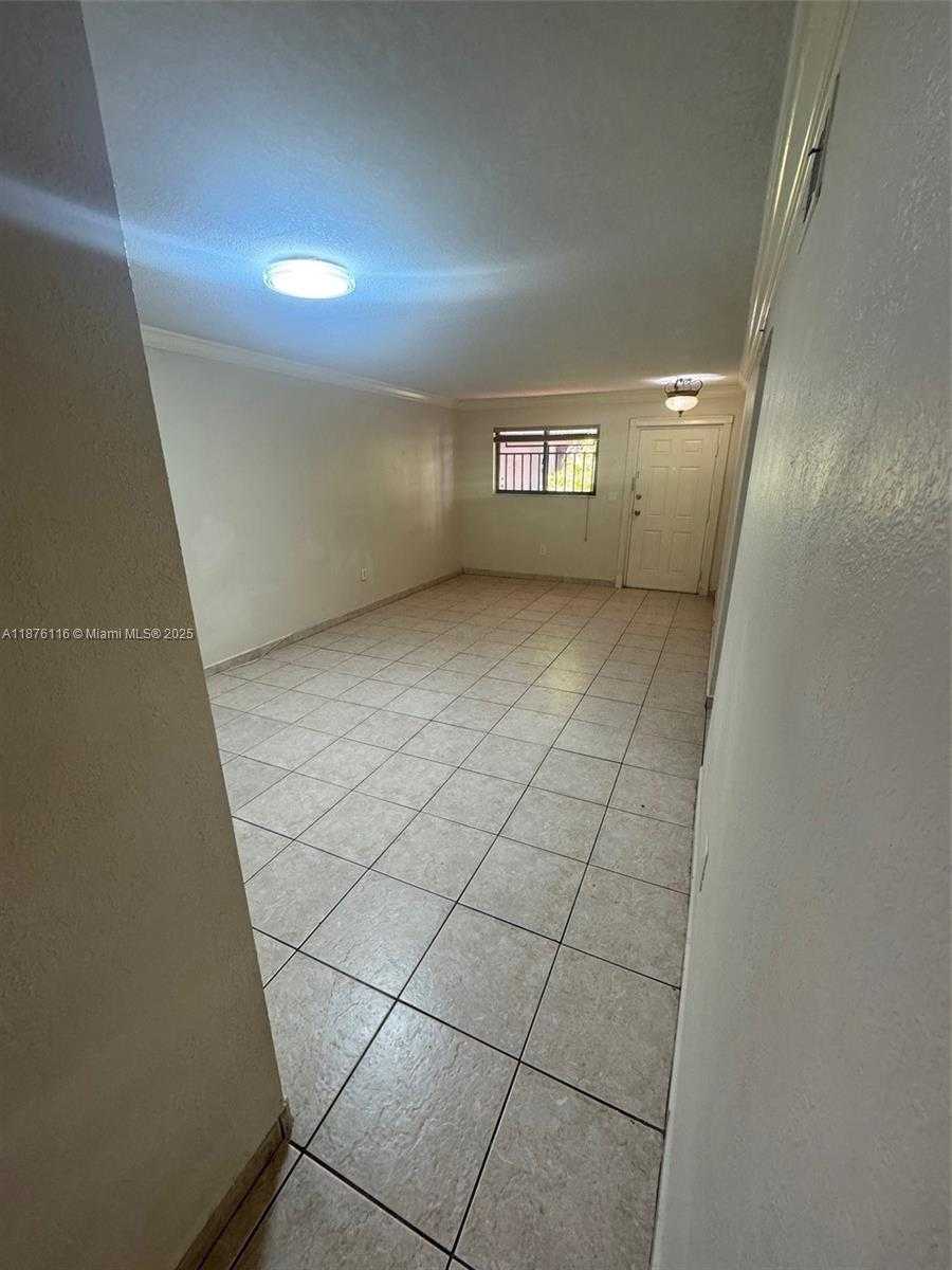 Small Image of 1300 WEST 41ST ST #102, Hialeah Number 9