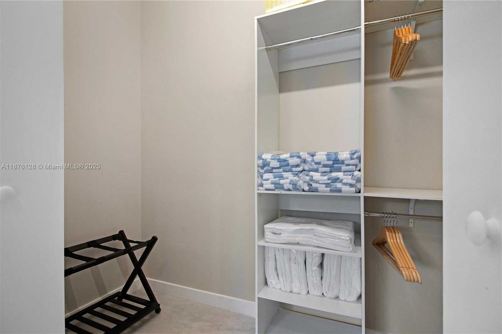 Small Image of 14840 NORTH EAST 8TH AVE, Miami Number 13