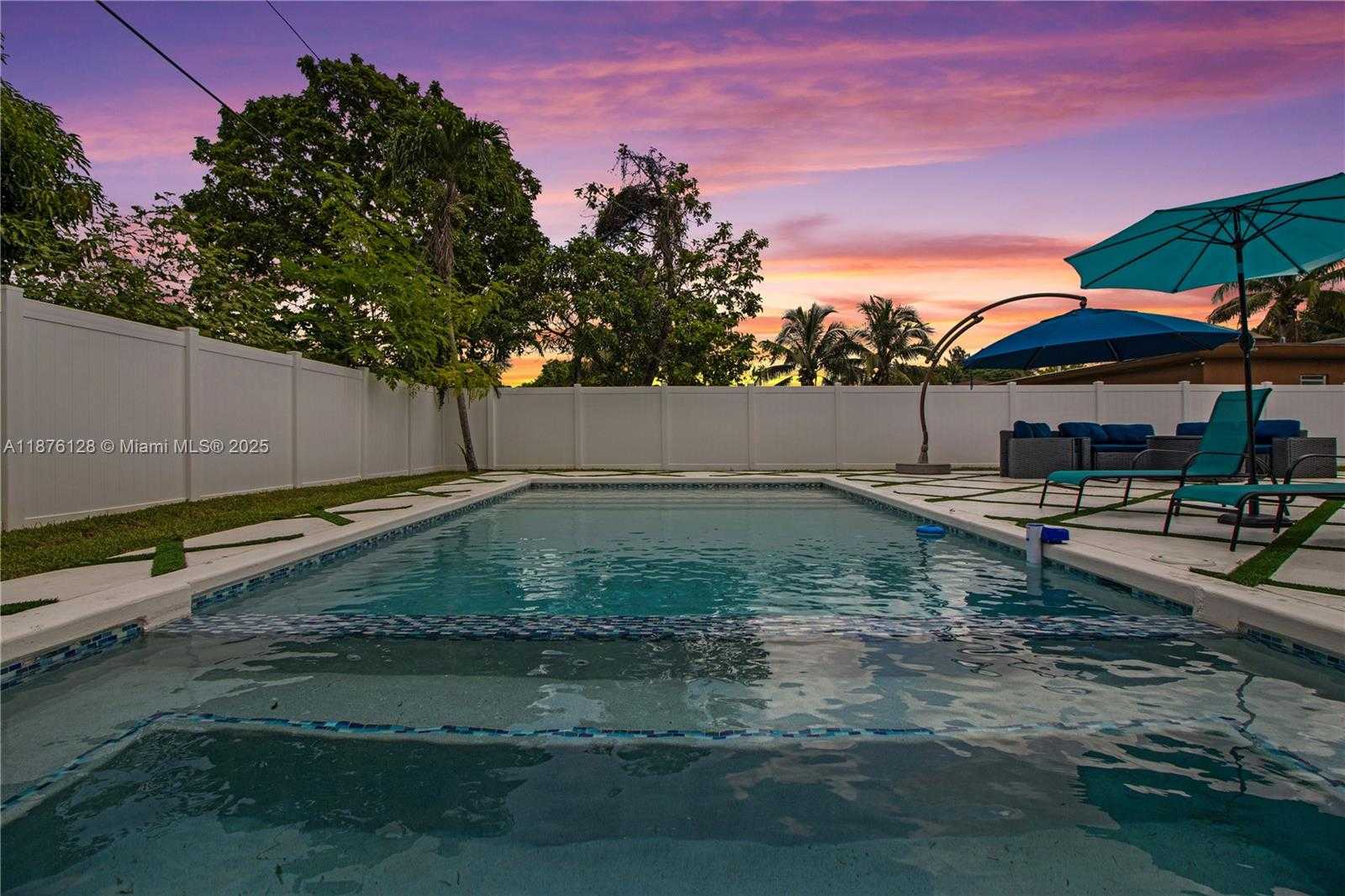 Small Image of 14840 NORTH EAST 8TH AVE, Miami Number 18