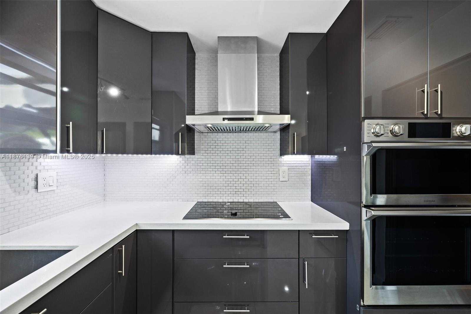 Small Image of 10932 NORTH WEST 7TH ST #902, Miami Number 3