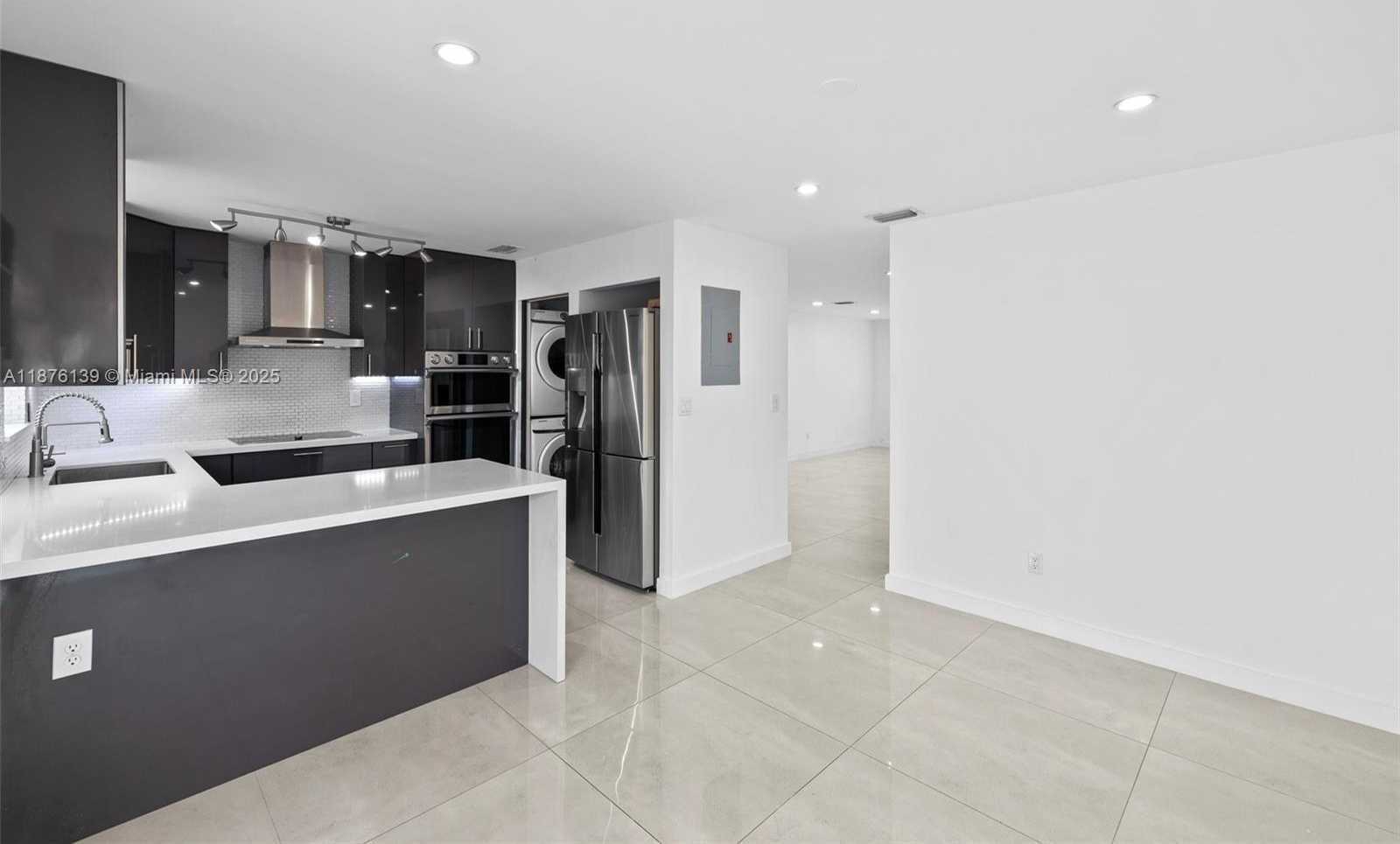 Small Image of 10932 NORTH WEST 7TH ST #902, Miami Number 7