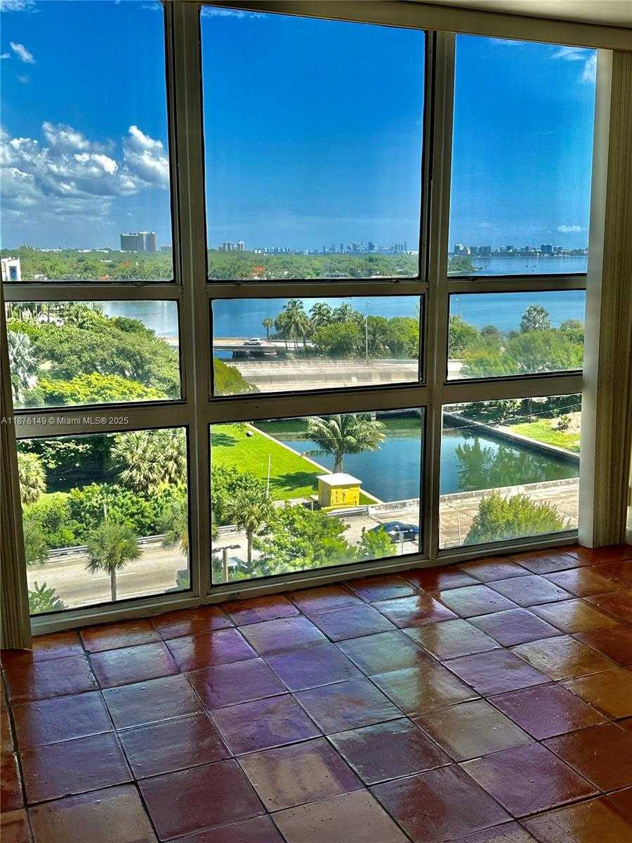 Small Image of 600 NORTH EAST 36TH ST #814, Miami Number 5