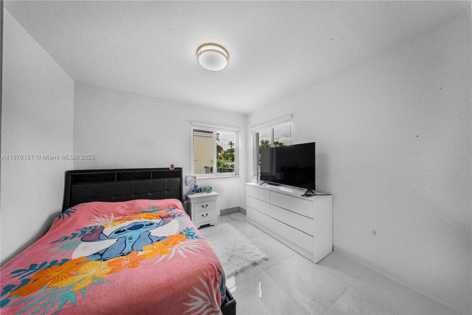 Small Image of 17079 SOUTH WEST 142ND PL, Miami Number 28