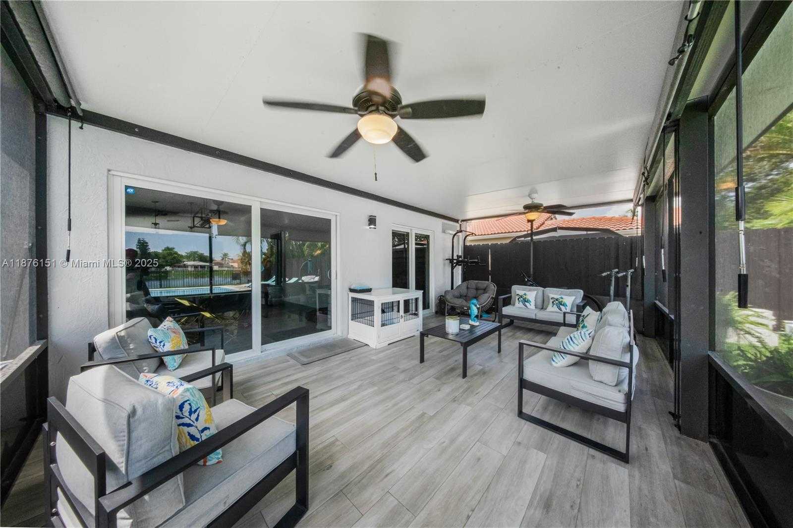 Small Image of 17079 SOUTH WEST 142ND PL, Miami Number 35
