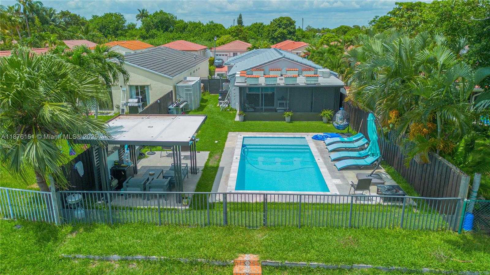Small Image of 17079 SOUTH WEST 142ND PL, Miami Number 42
