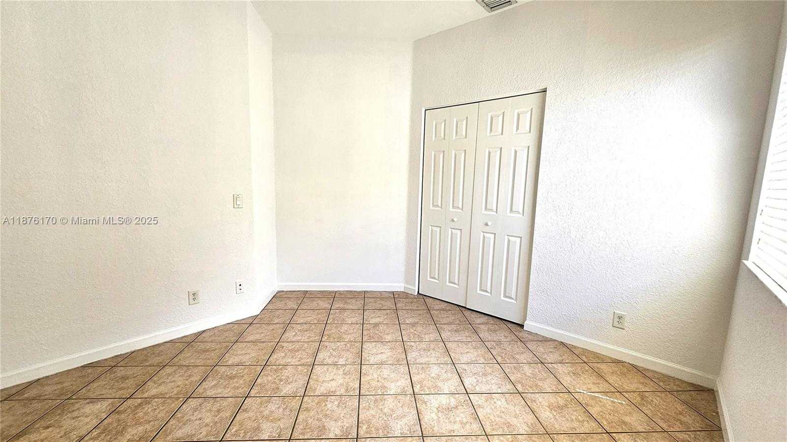 Small Image of 686 CONSERVATION DR, Weston Number 12