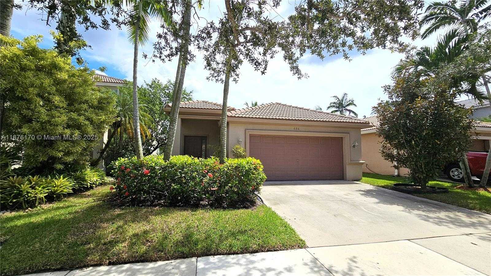 Small Image of 686 CONSERVATION DR, Weston Number 15