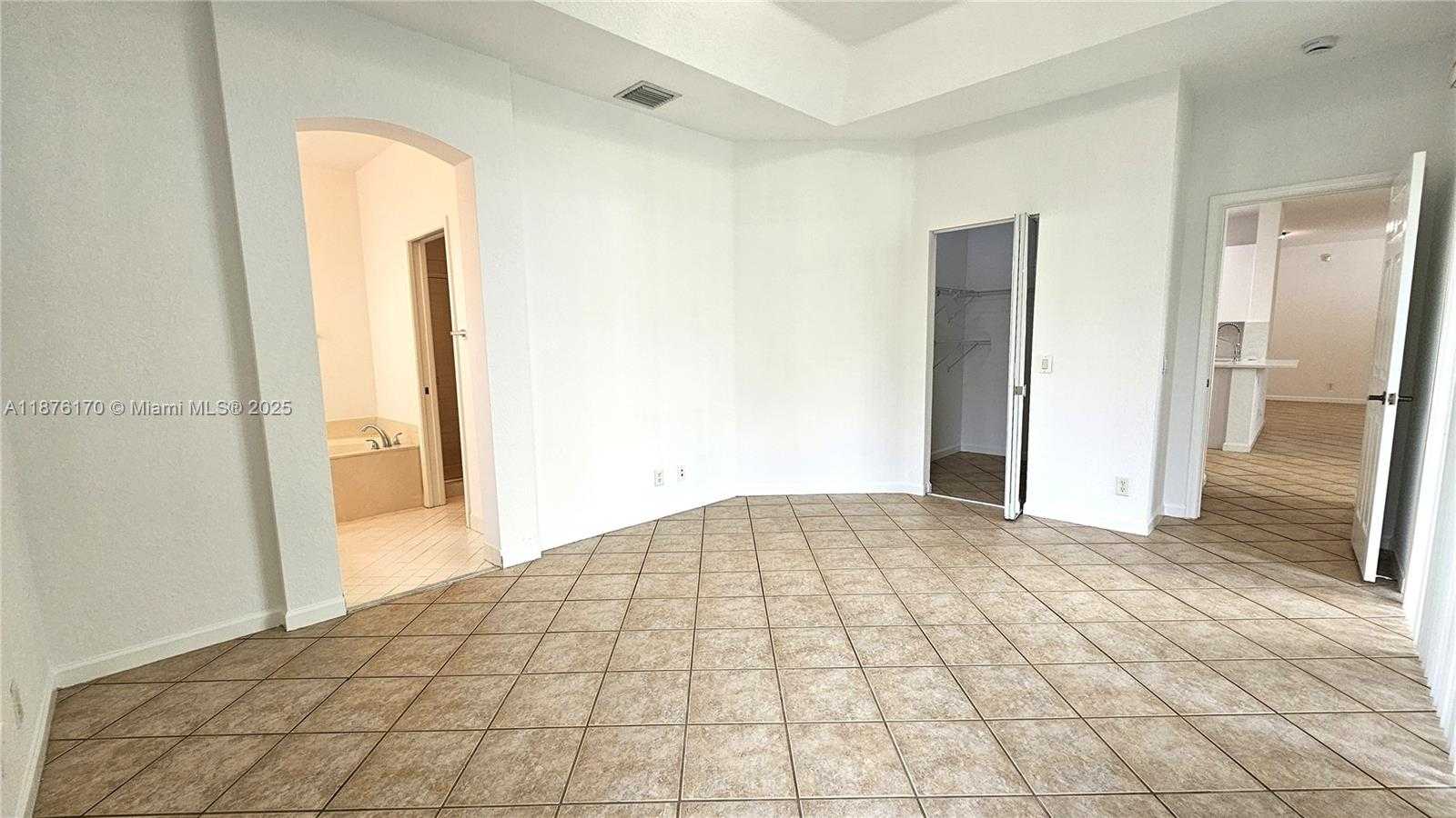Small Image of 686 CONSERVATION DR, Weston Number 7