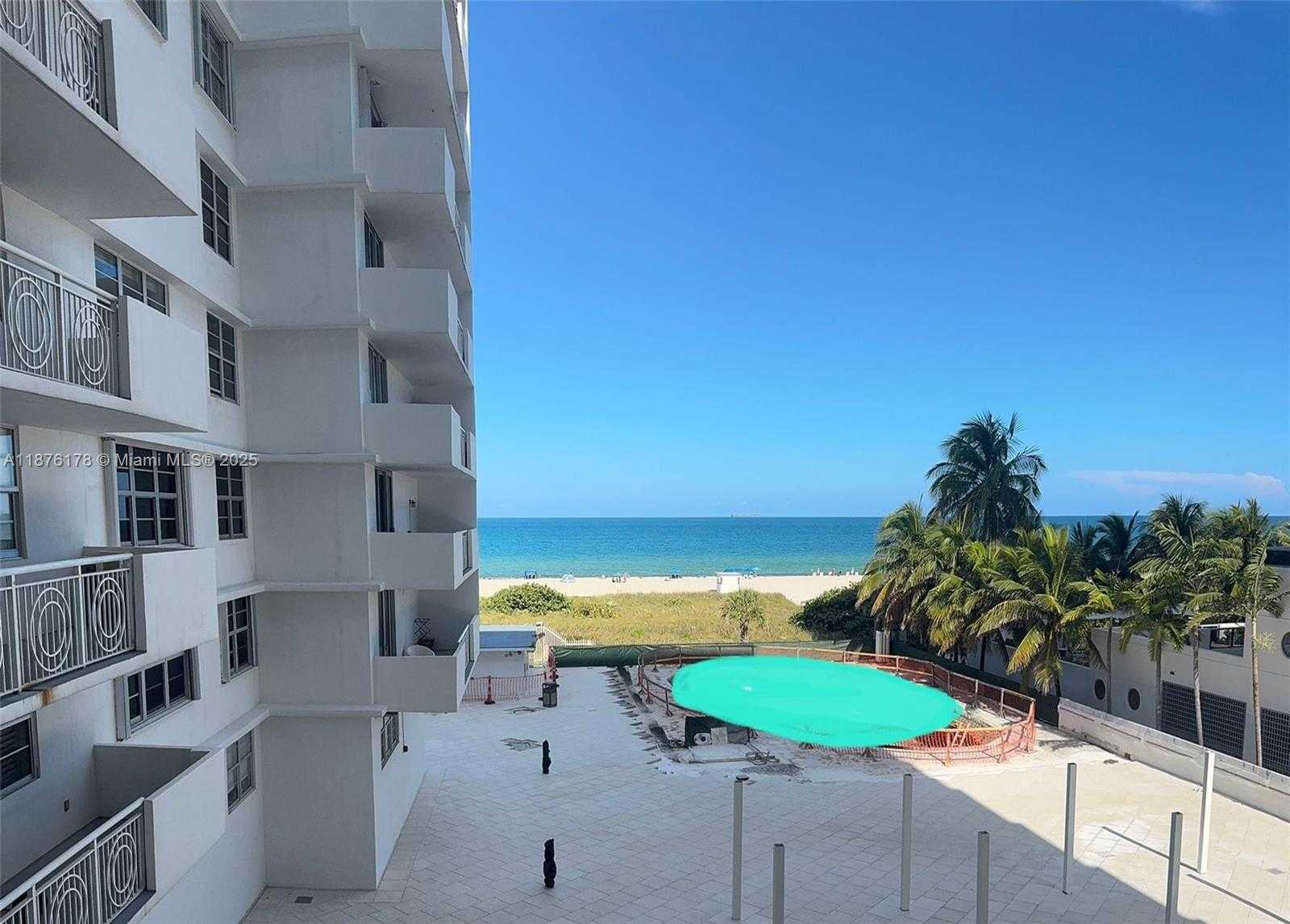 Small Image of 5825 COLLINS AVE #J4, Miami Beach Number 3