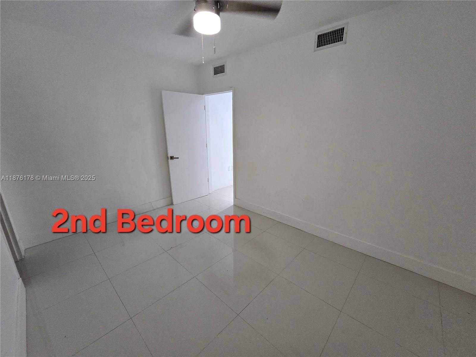 Small Image of 5825 COLLINS AVE #J4, Miami Beach Number 43