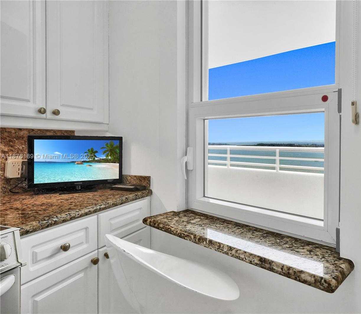 Small Image of 808 BRICKELL KEY DR #2506, Miami Number 10