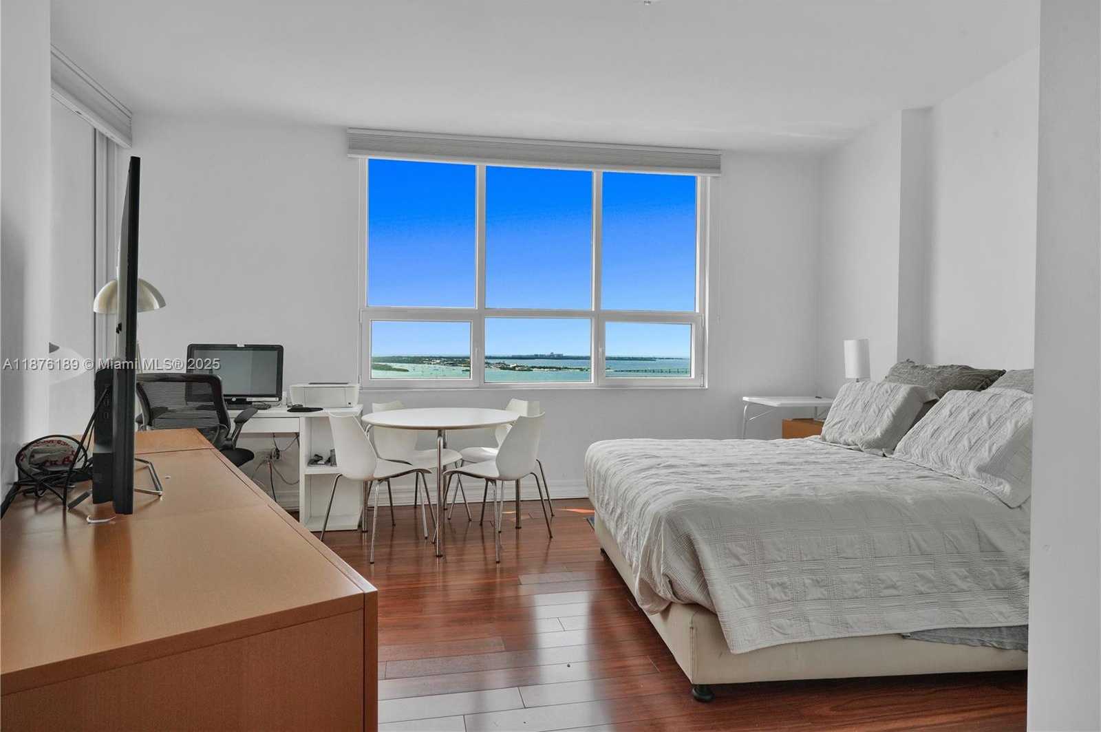 Small Image of 808 BRICKELL KEY DR #2506, Miami Number 11