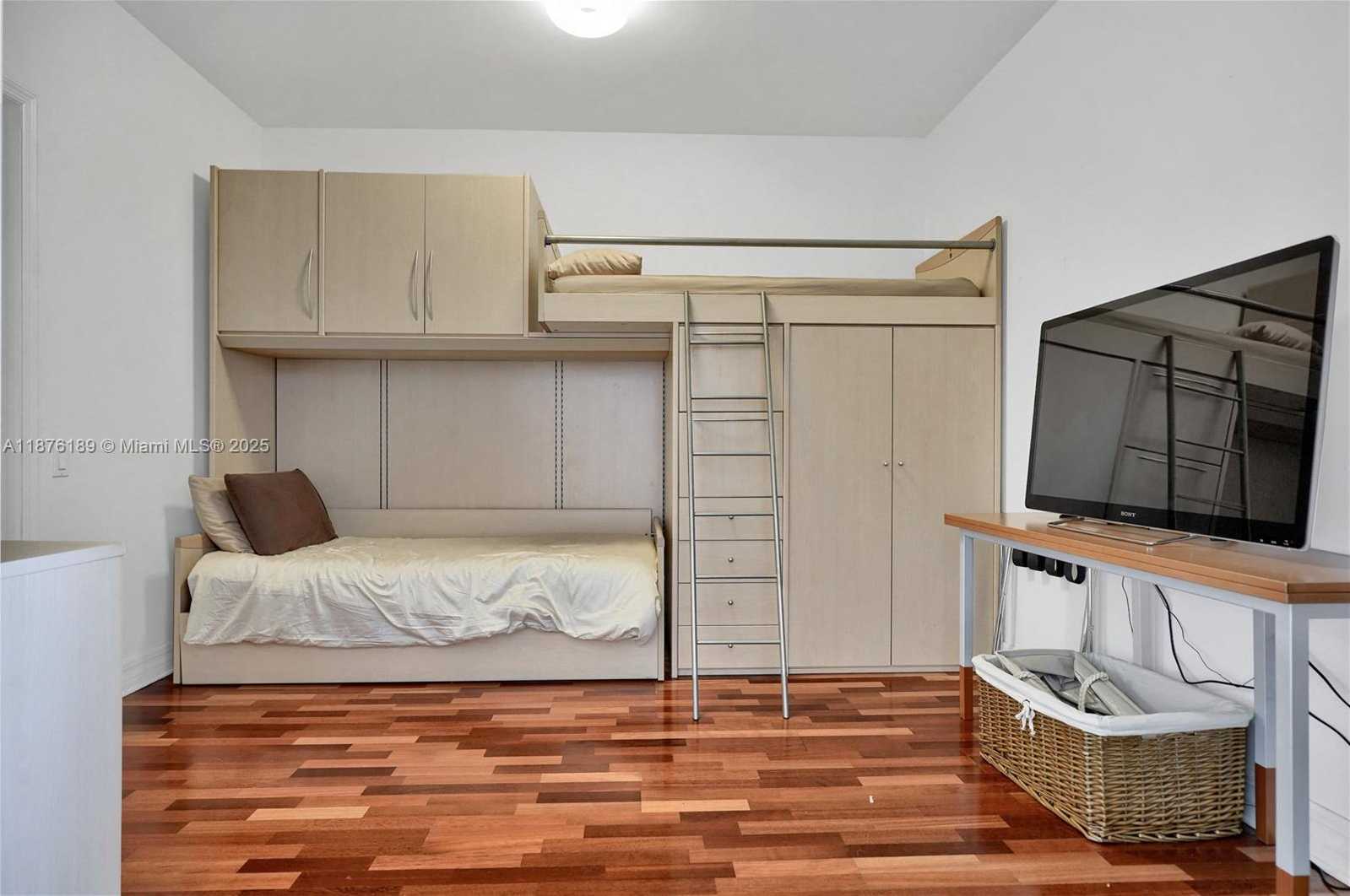 Small Image of 808 BRICKELL KEY DR #2506, Miami Number 20