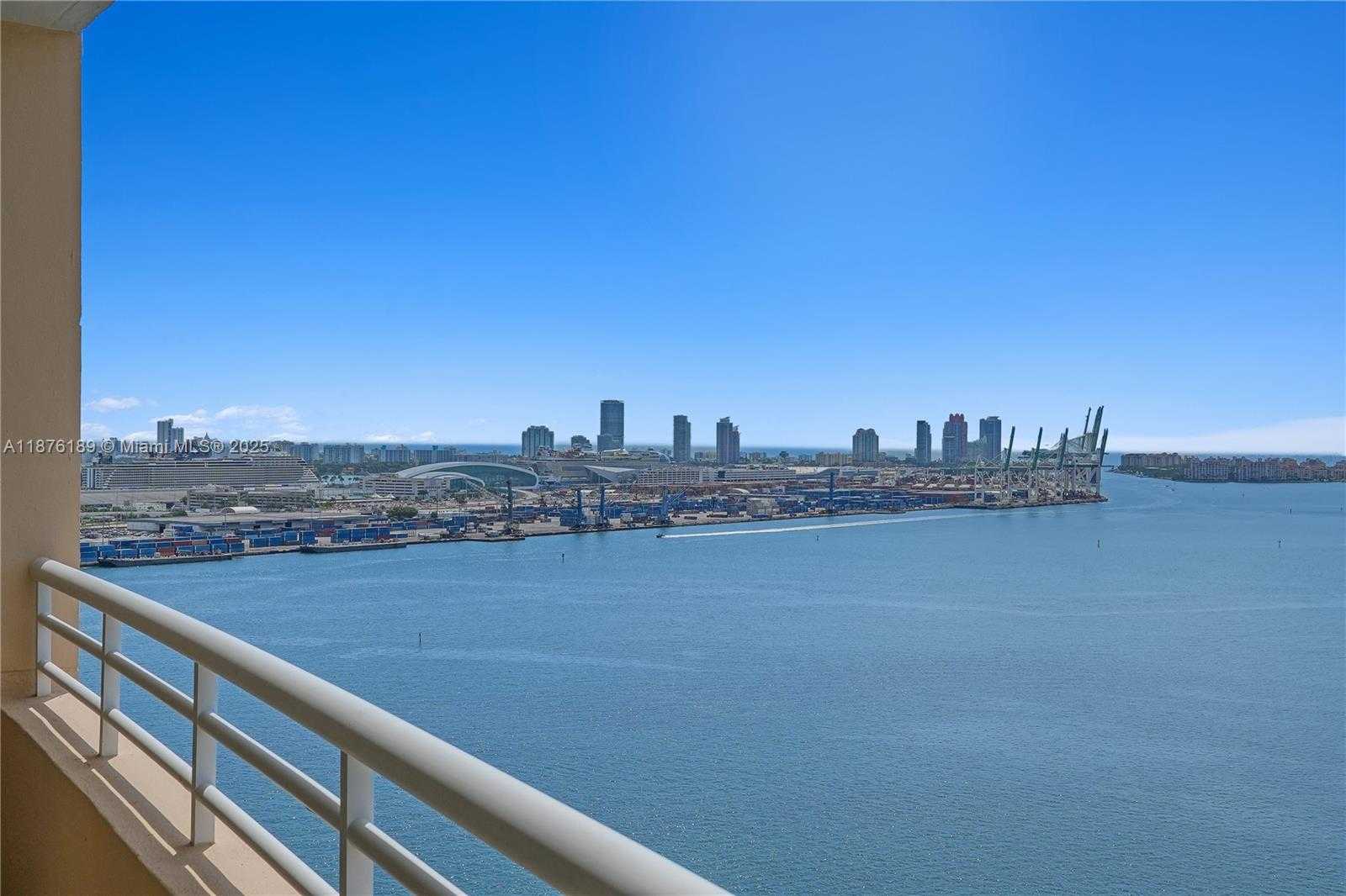 Small Image of 808 BRICKELL KEY DR #2506, Miami Number 25