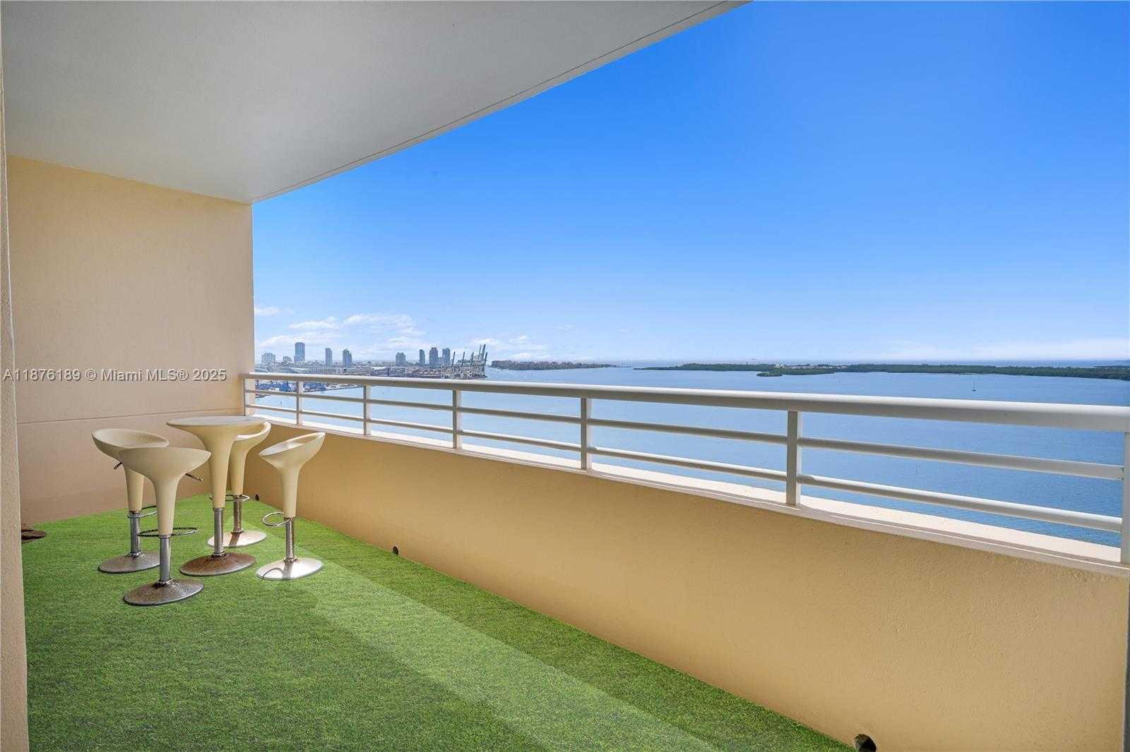 Small Image of 808 BRICKELL KEY DR #2506, Miami Number 28