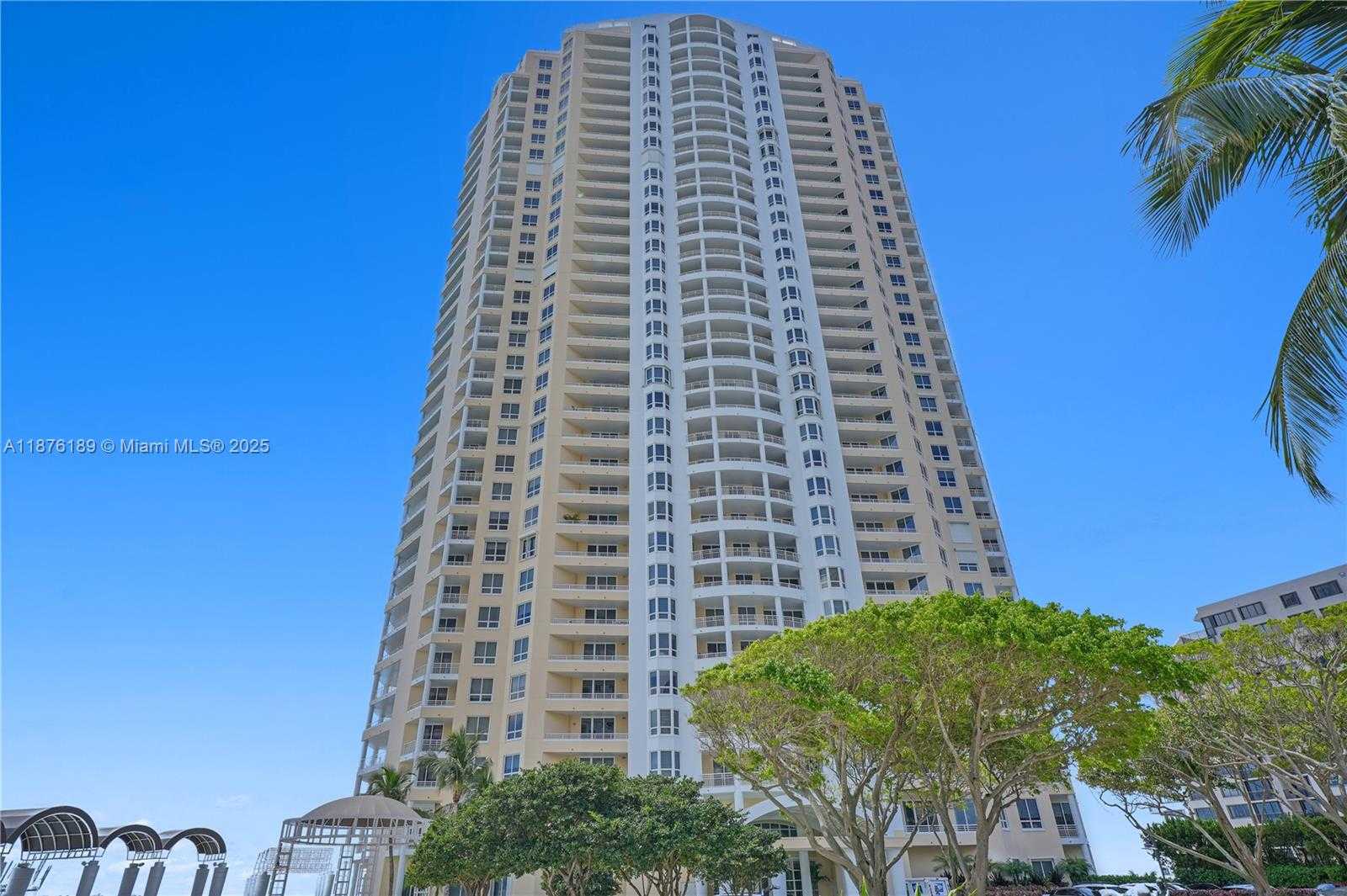 Small Image of 808 BRICKELL KEY DR #2506, Miami Number 29