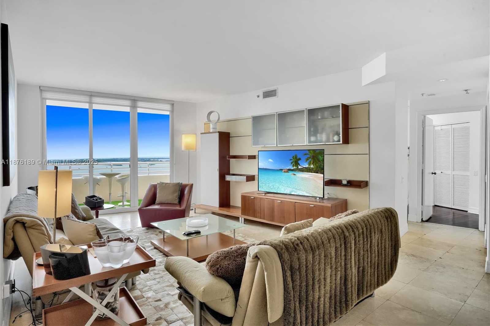 Small Image of 808 BRICKELL KEY DR #2506, Miami Number 3